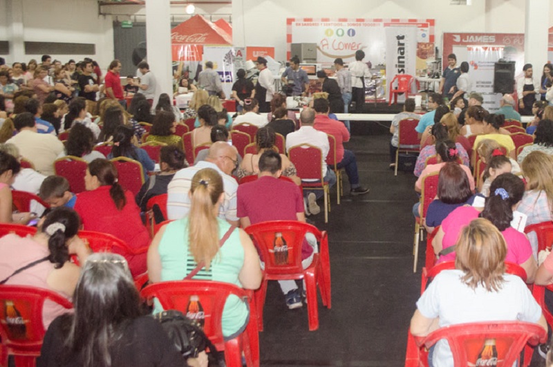 Una gran convocatoria tuvieron los cursos de cocina que se dictaron en el marco de la feria A Comer.