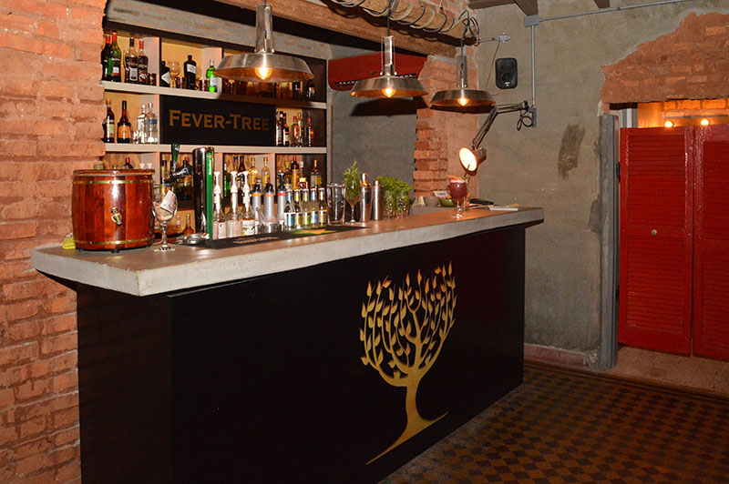 La barra. Uno de los fuertes de La Lucille es la coctelería.