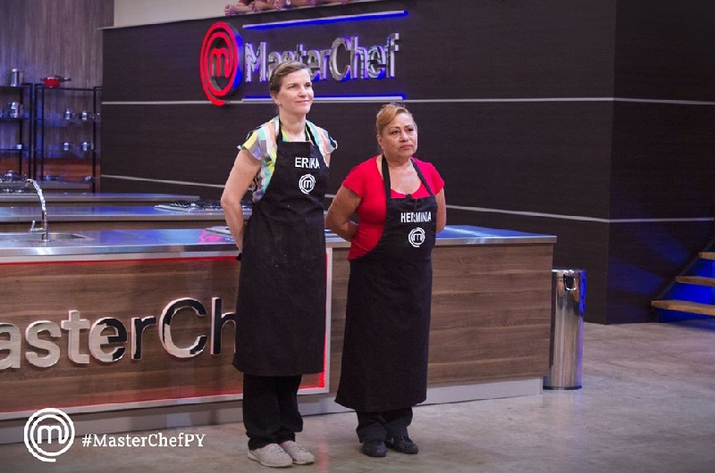 Erika y Herminia enfrentadas en el veredicto de eliminación. Se fue, sorpresivamente la primera y se quedó Herminia, una eterna candidata a la eliminación.