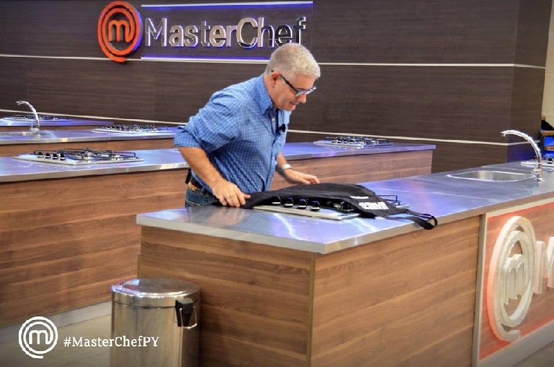 Mauricio dejó las cocinas del MasterChef. Fue otra víctima de la comida típica paraguaya. Esta vez, un soyo con tortilla.