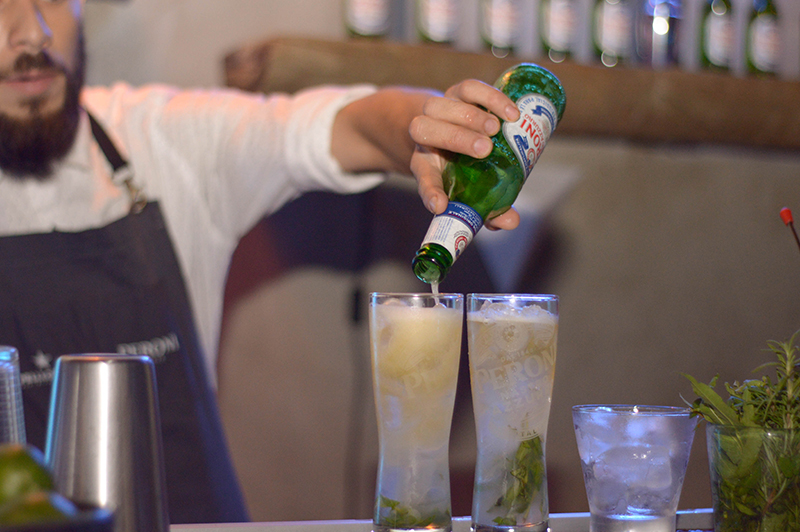 La cerveza Peroni aquí se luce en el Peroni Limone, otro de los tragos especiales de la marca.