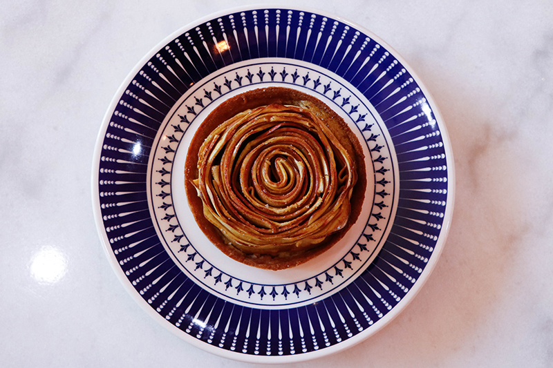 En George Patissier han mejorado la calidad de sus productos con masa de hojaldre gracias a un mejor equipamiento de frío. Aquí un rol de dulce de leche.