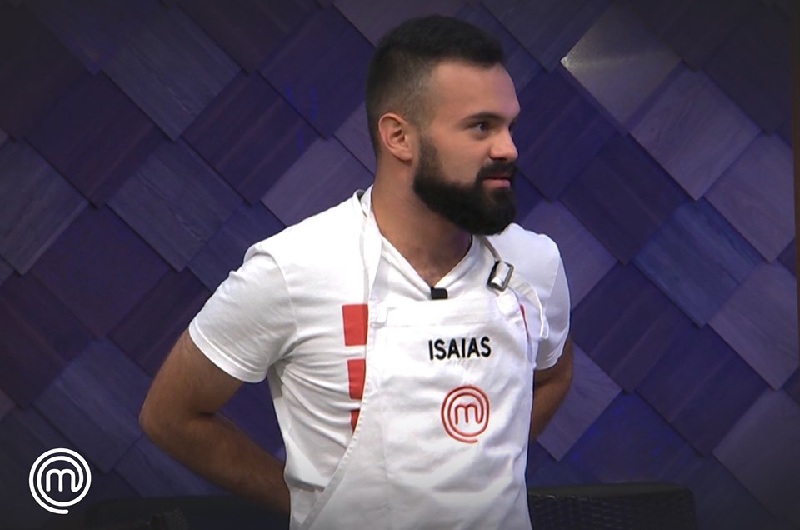 Isaías Ledesma, uno de los favoritos a ganar el MasterChef volvió al programa tras su sorpresiva eliminación en el programa anterior. Foto de la página oficial de MasterChef Paraguay,