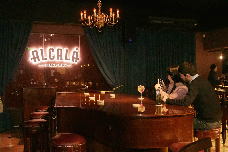 Piano Bar